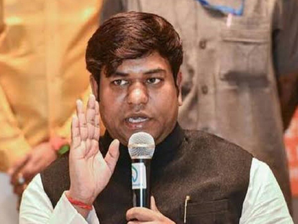 अपने विधायकों के पार्टी छोड़ने पर छलका मुकेश सहनी का दर्द, कहा समाज के लिए हमेशा लड़ते रहूँगा