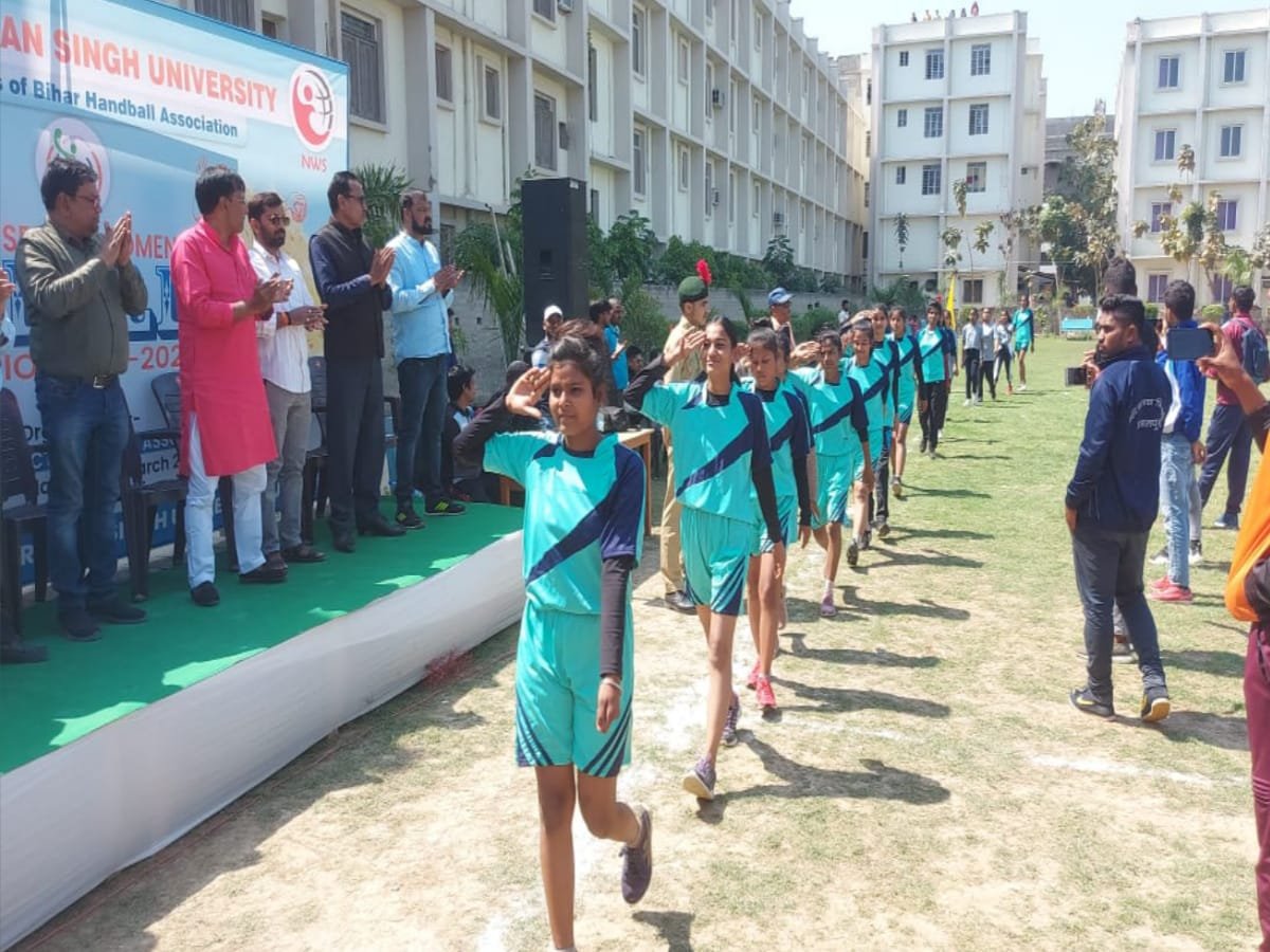 जीएनएसयु के खेल परिसर में महिला हैंडबॉल प्रतियोगिता का शानदार आगाज