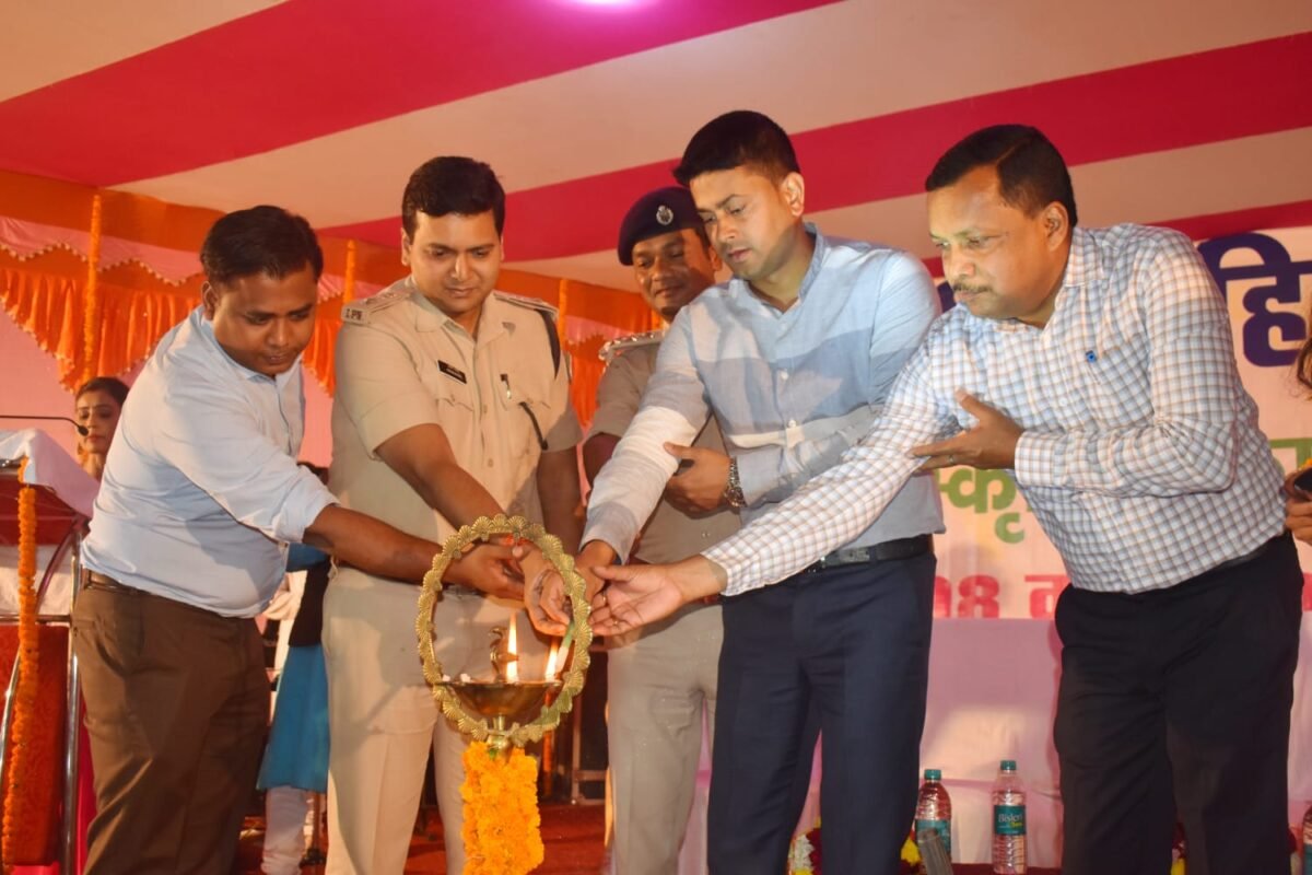 अंतर्राष्ट्रीय महिला दिवस के अवसर भव्य सांस्कृतिक कार्यक्रम का आयोजन