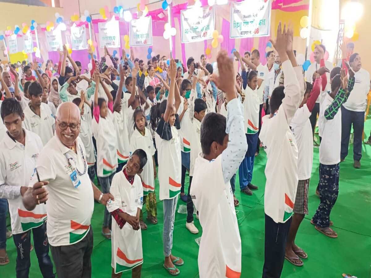 दिव्यांगों के स्वास्थ्य परीक्षण हेतु मेगा जांच शिविर का स्वास्थ्य मंत्री ने किया उद्घाटन