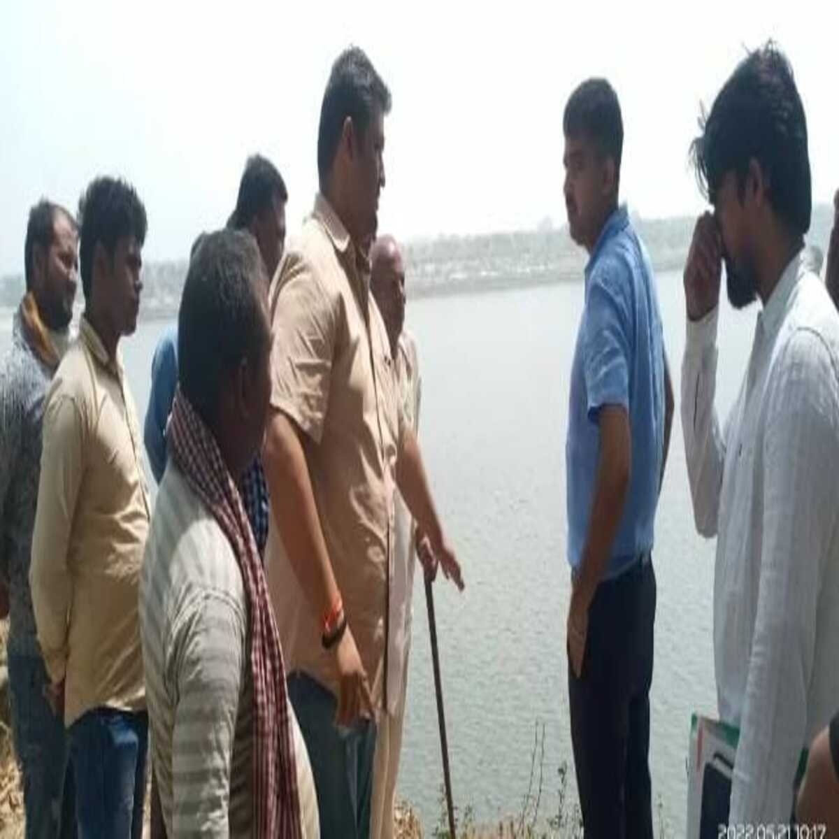 चंदौली: गंगा में अपस्ट्रीम एवं डाउन स्ट्रीम में हो रहे कटान को रोकने की पहल, जीयो टेक्सटाइल ट्यूब कटर के जरिए काम, निर्माणाधीन कार्यों का जिलाधिकारी ने किया निरीक्षण