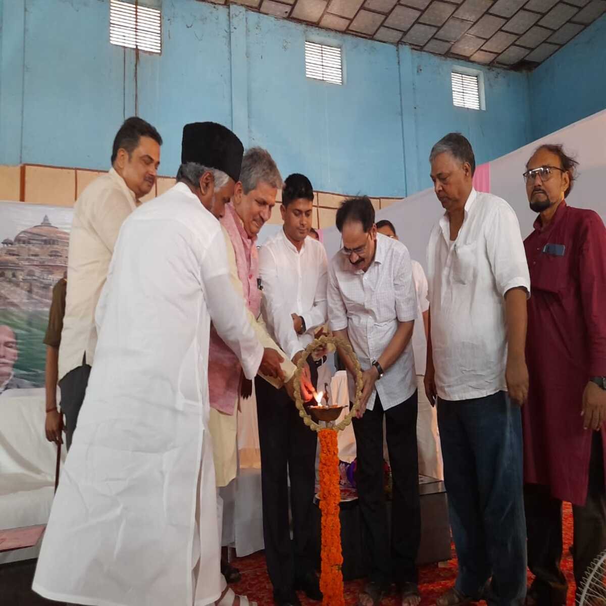 रोहतास: प्रभातफेरी और मुशायरे से शुरू हुआ दो दिवसीय शेरशाह सूरी महोत्सव