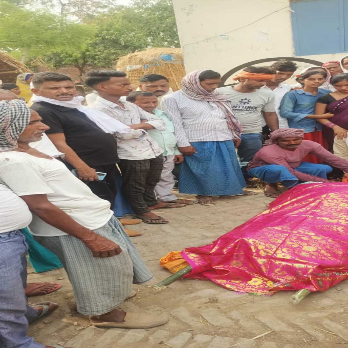 रोहतास: एक ही जगह मां की अर्थी सजी और बेटे के सिर सेहरा सजा, जब होनी के आगे बेबस हुआ परिवार