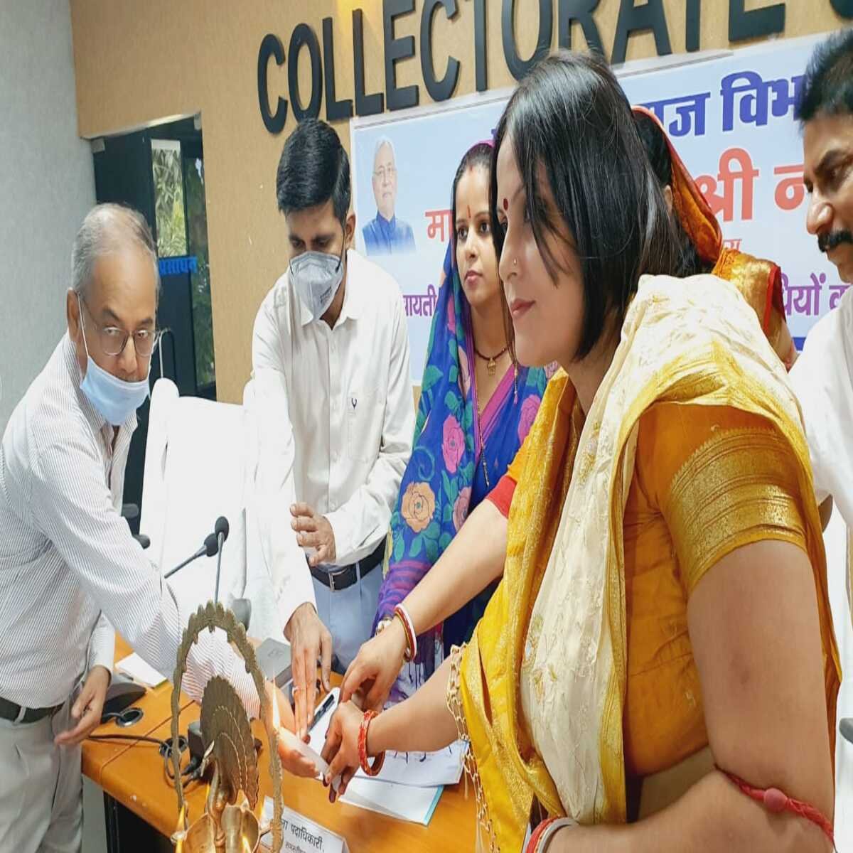 वेबीनार कार्यक्रम का दीप प्रज्वलित कर किया गया आयोजन