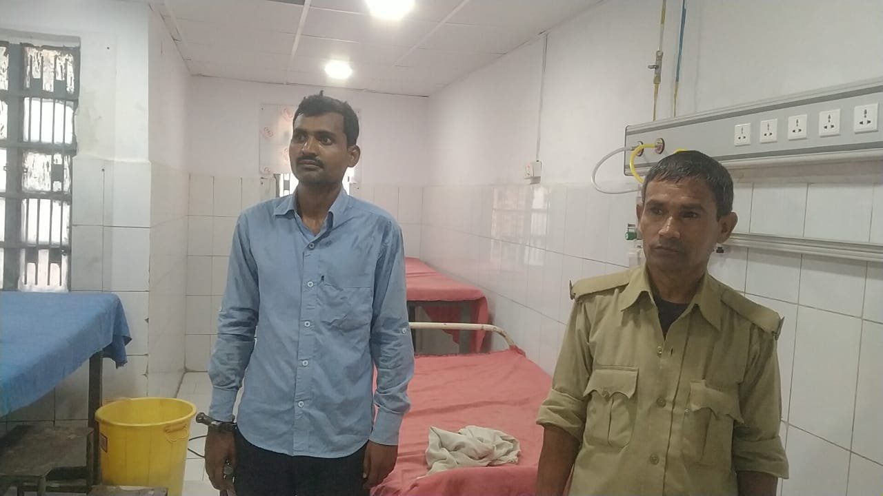 मोहनिया : 80 ग्राम गांजा के साथ तस्कर किया गिरफ्तार
