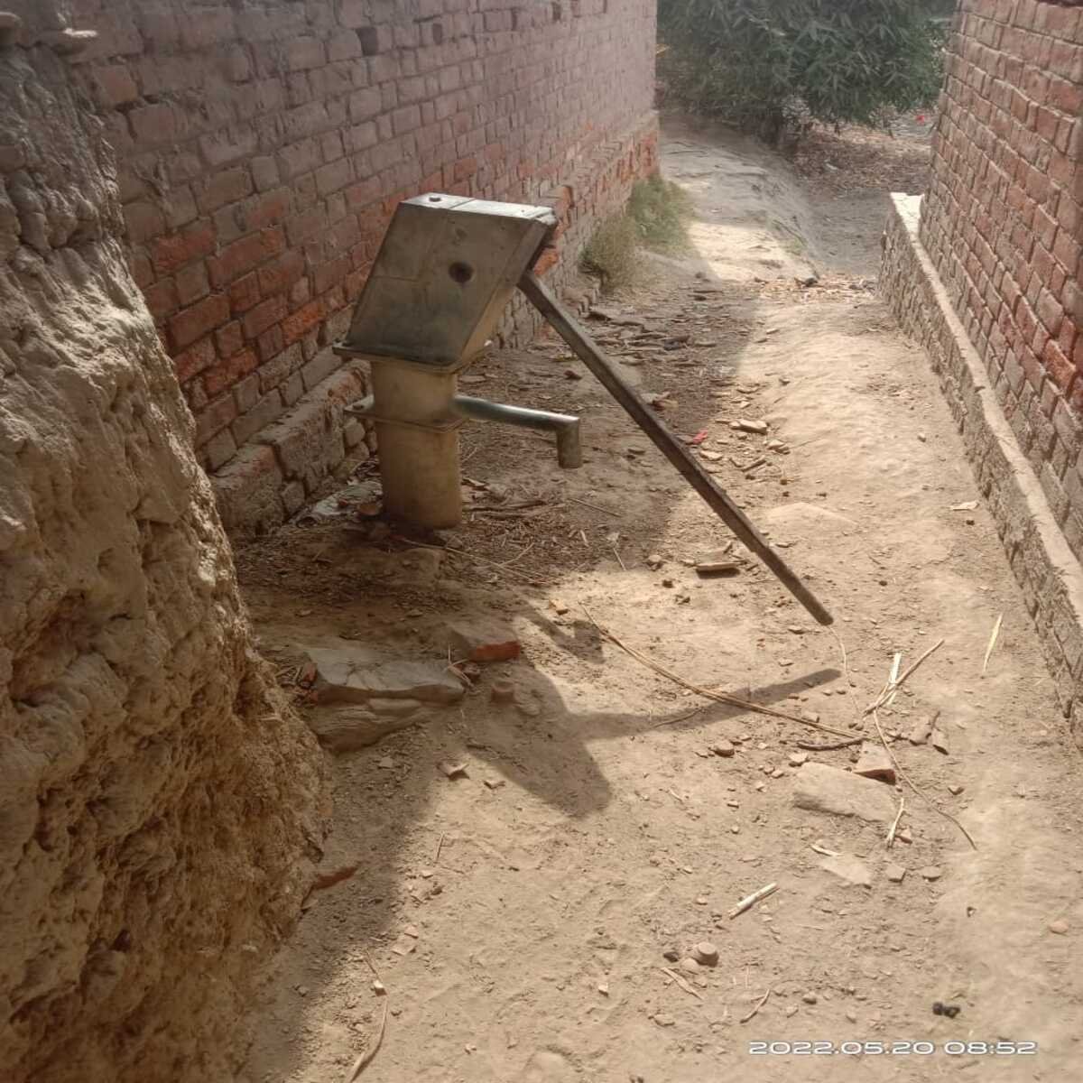 चंदौली: क्षेत्र पंचायत ने हैंडपंप रिबोर के लिए 8 बार ज्ञापन दिया ब्लॉक में आज तक नहीं हुआ ब्लॉक सकलडीहा नहीं हो पाया हैंडपंप रिबोर