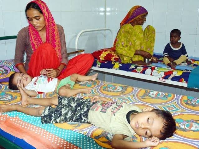 जनपद में जल्द उपलब्ध होगा 3472 मदर कम चाइल्ड मशीन बच्चे, गर्भवती ,धात्री व किशोरियों का किया जाएगा वजन