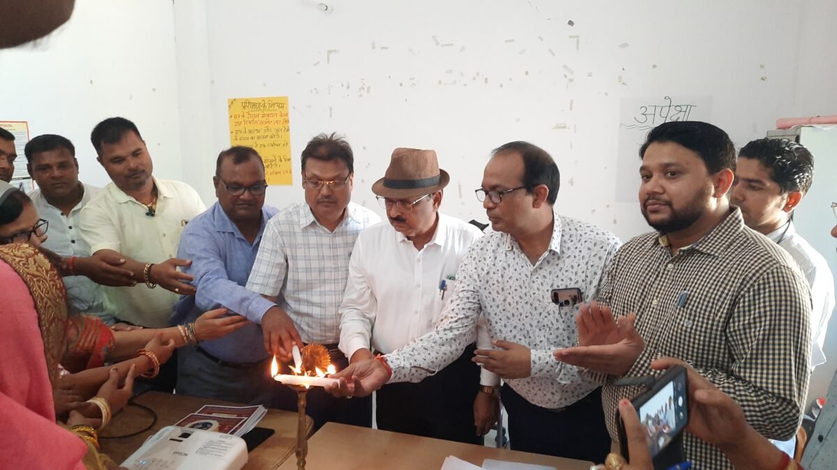 सासाराम : स्वास्थ्य सेवाओं को लोगों तक पहुँचाने में जनप्रतिनिधियों की अहम भूमिका: सीएस