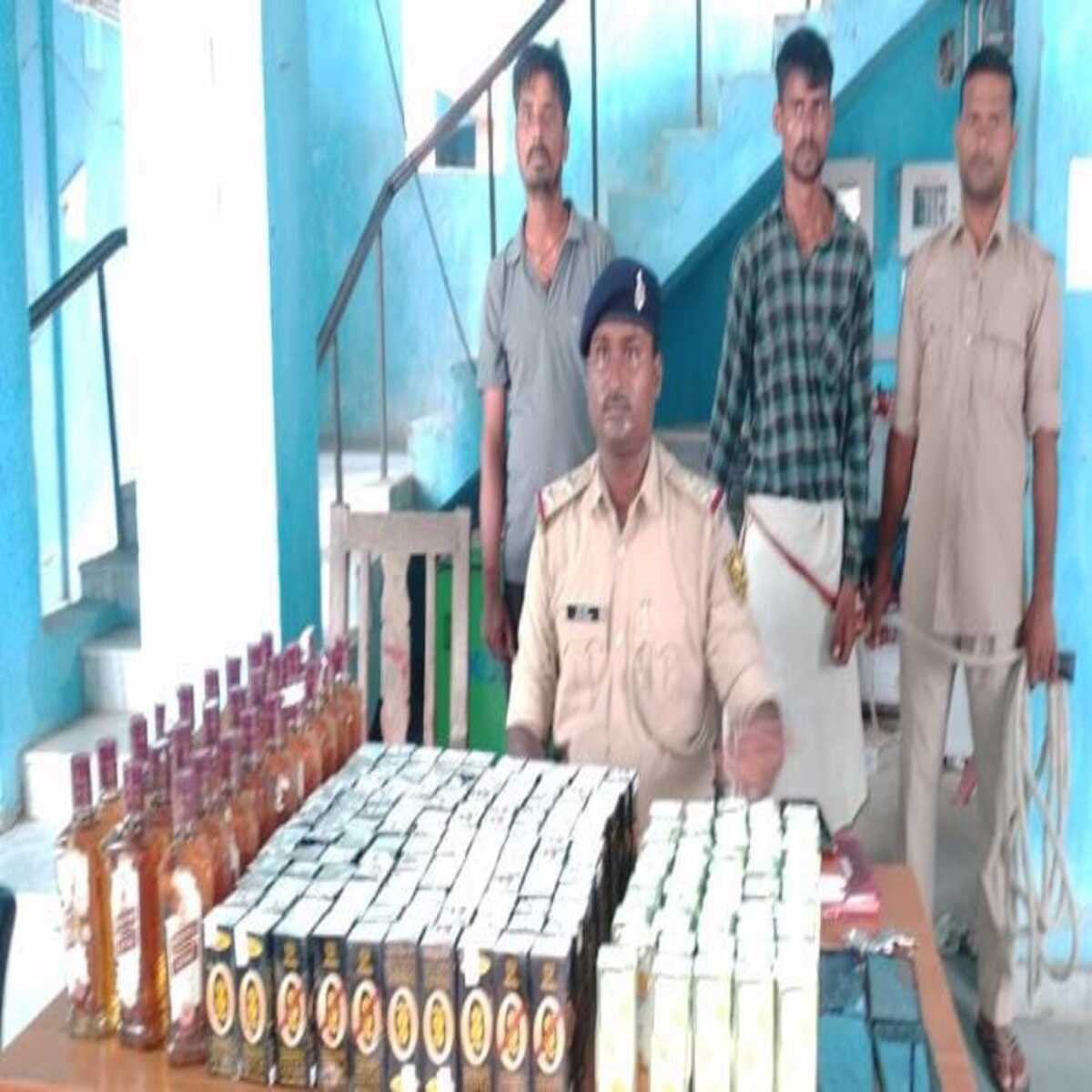 207 पीस शराब के साथ रामगढ़ पुलिस ने दो धंधेबाज को पकड़ा