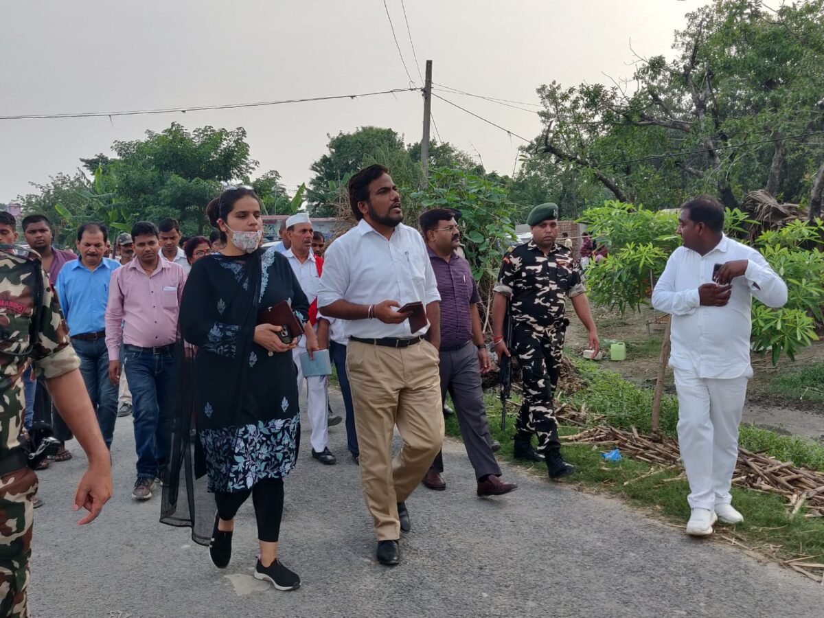 वैशाली : डीएम यशपाल मीणा ने किया विभिन्न विकास योजनाओं की जांच