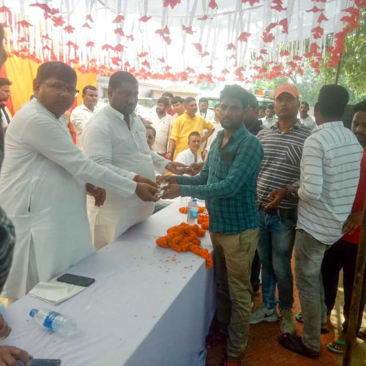 सासाराम : बिहार पुलिस में परचम लहराने वालें दर्जनों अभ्यर्थियों को किया गया सम्मानित