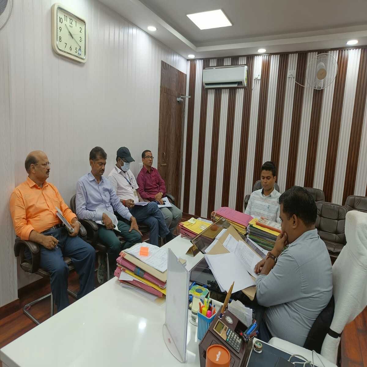 सासाराम : डीडीसी ने शिक्षा स्वास्थ्य व कृषि विभाग के अधिकारियों के साथ की समीक्षा बैठक