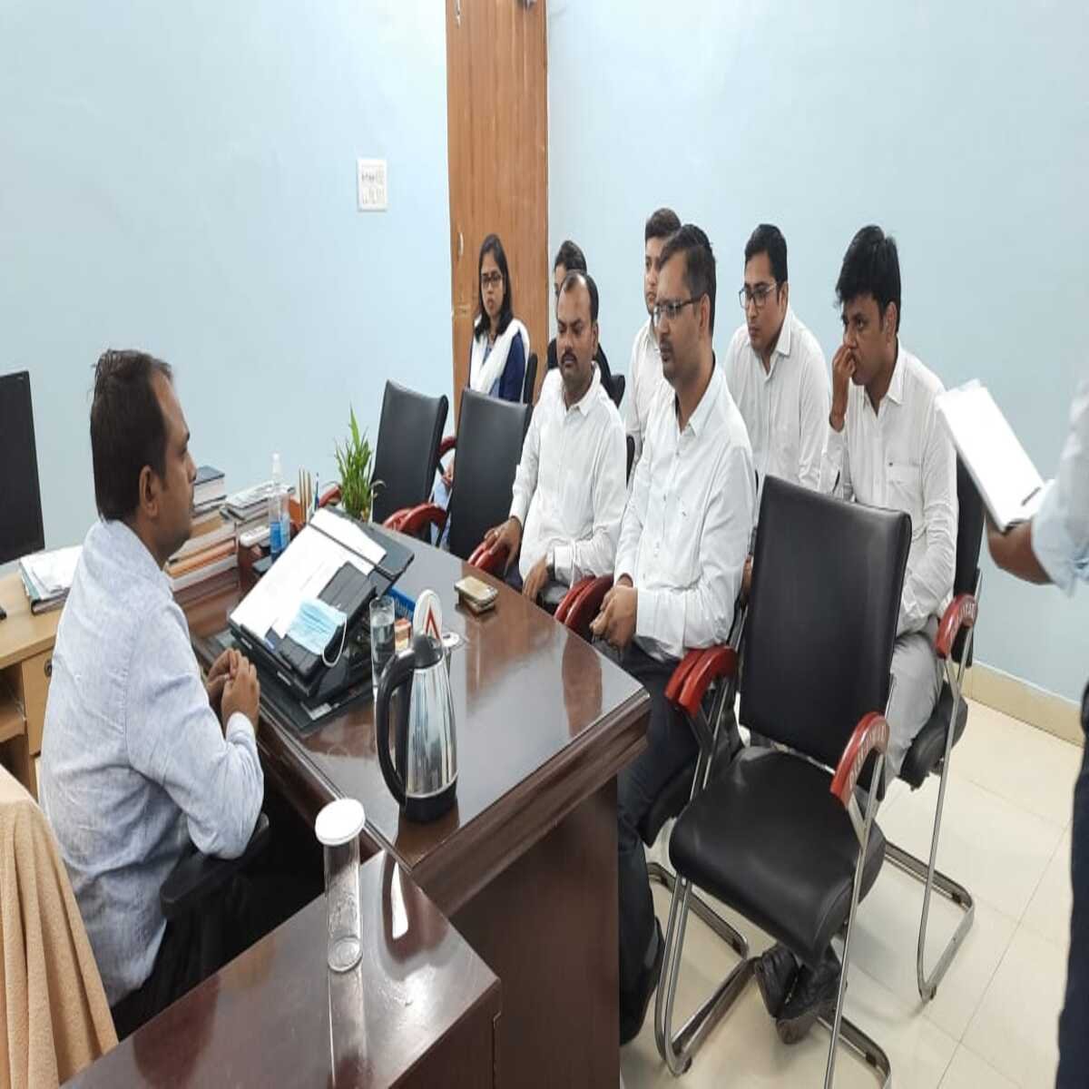 औरंगाबाद :  लोक अदालत को लेकर एडीजे ने की न्यायिक पदाधिकारियों के साथ बैठक