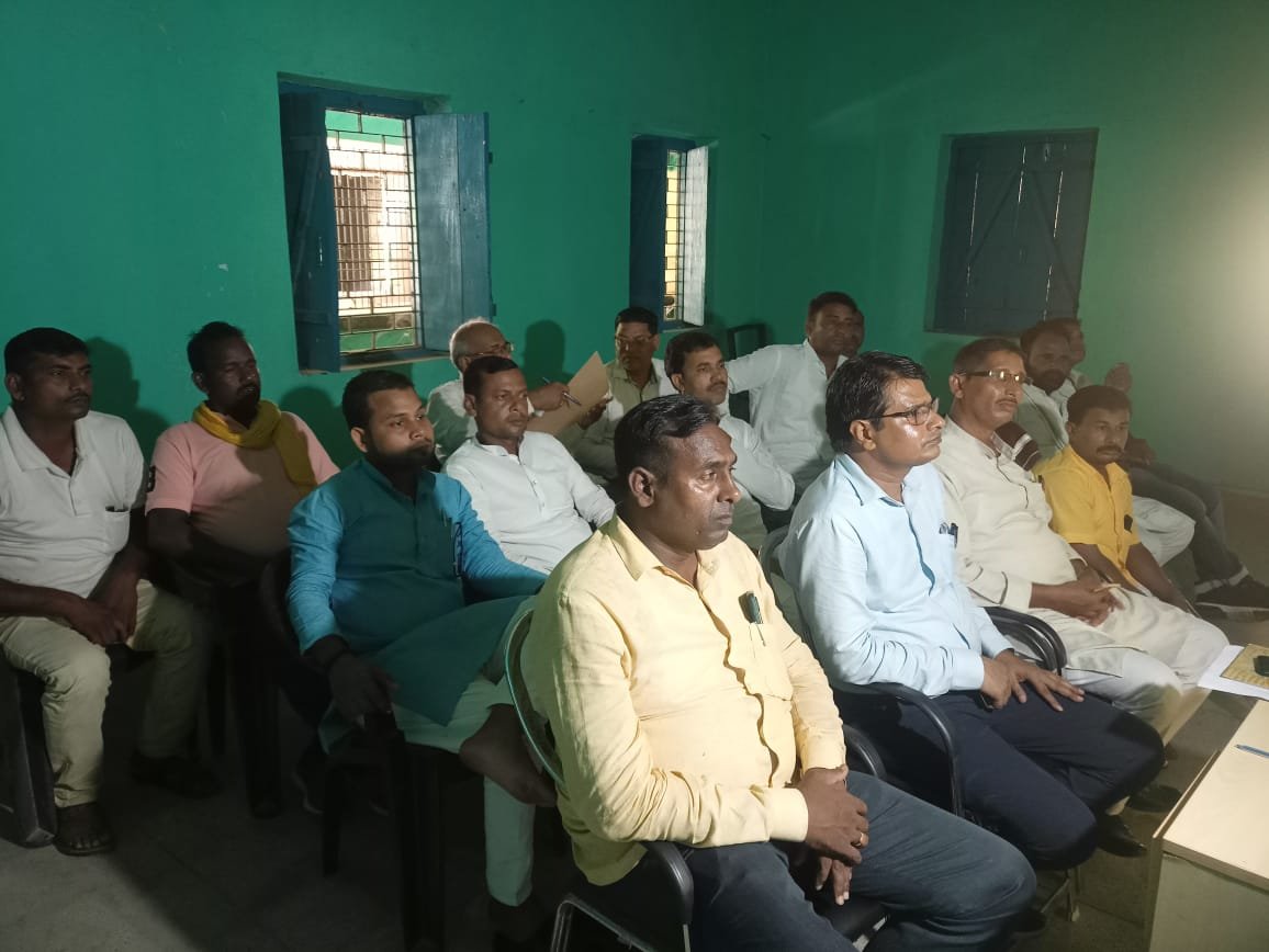 अधिकारियों व जनप्रतिनिधियों ने सुनी मुख्यमंत्री ग्रामीण सोलर लाइट योजना का संबोधन 