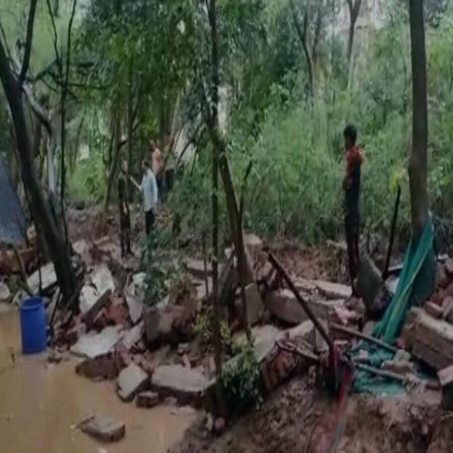 लखनऊ में दीवार गिरने से 9 लोगों की मौत, छः घायल, योगी ने जताया दु:ख