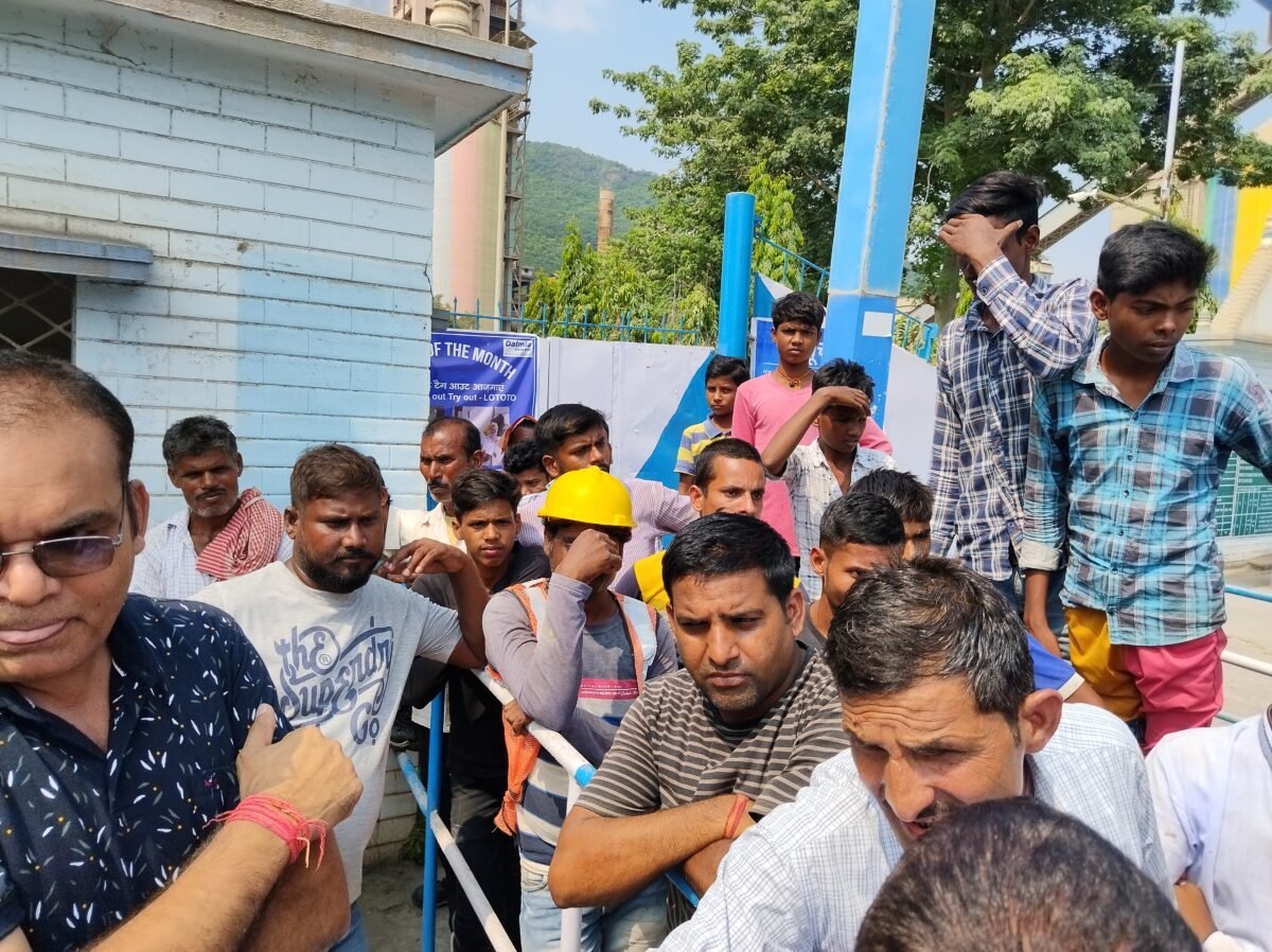 रोहतास :- वर्कर को बेहतर इलाज के लिए भेजा गया था नारायण मेडिकल डॉक्टरों ने घोषित किया मृत