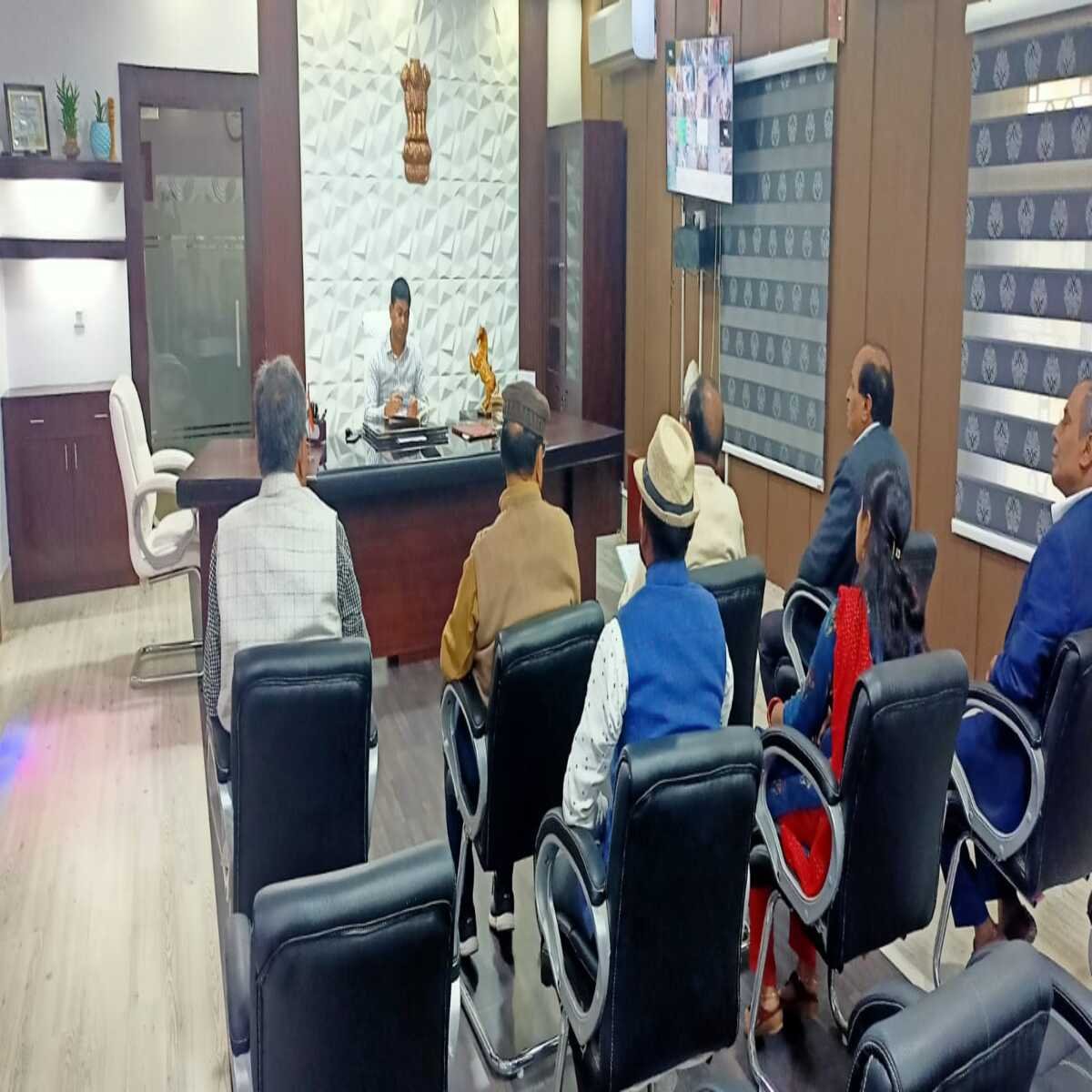 जाड़े की अवकाश में 10 वीं और 12 वीं के लिए चलेगी विशेष क्लास
