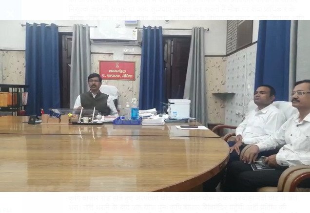 बेतिया : बुजुर्गों का अनादर करने पर हो सकती है 3 माह की सजा जिला जज