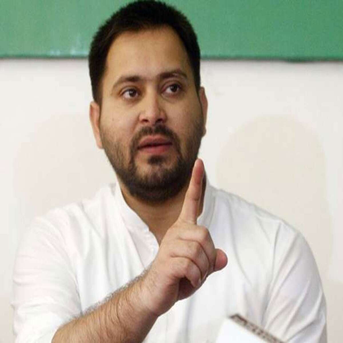 BSSC Paper leak : पहले 10 हजार रुपये हर्जाना देने की मांग करने वाले तेजस्वी यादव अब चुप क्यों हैं!