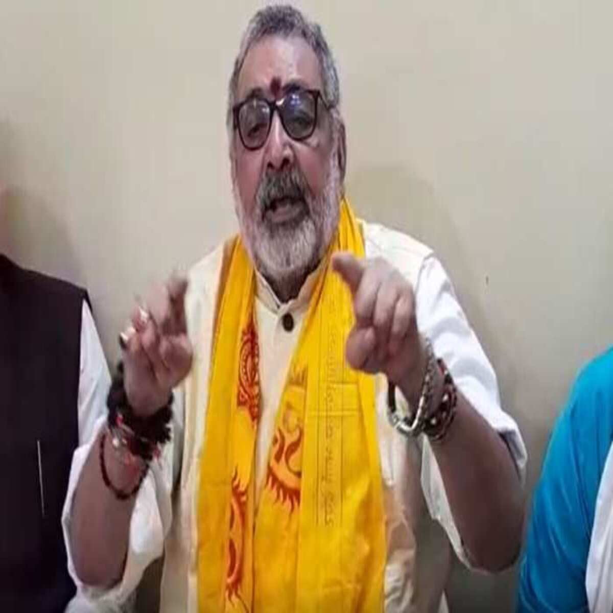 लालच देकर हो रहा धर्मांतरण पर भड़के केंद्रीय मंत्री गिरिराज सिंह