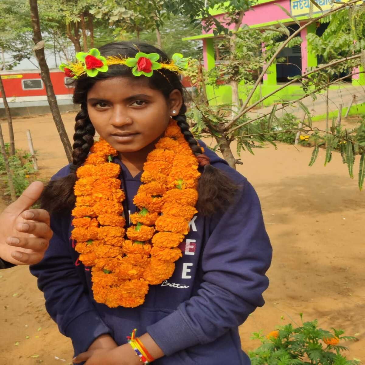 सलोनी के नाम पर  यूट्यूबर कमा रहे हैं पैसे , वायरल नहीं सफल होना चाहती है तिलौथू की सलोनी