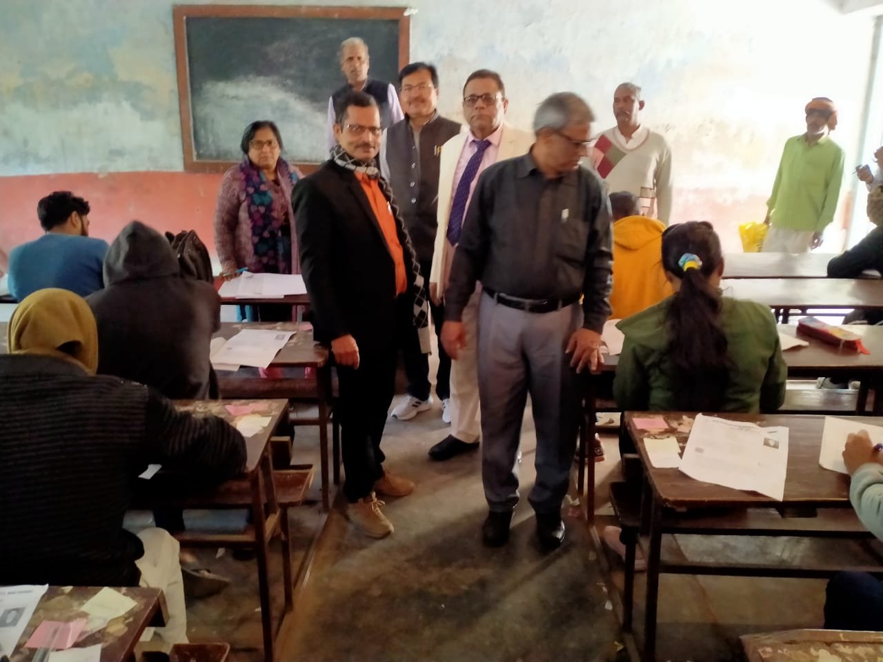 वीर कुंवर सिंह यूनिवर्सिटी में पार्ट थ्री की परीक्षा का डॉ. अनवर इमाम ने लिया जायजा
