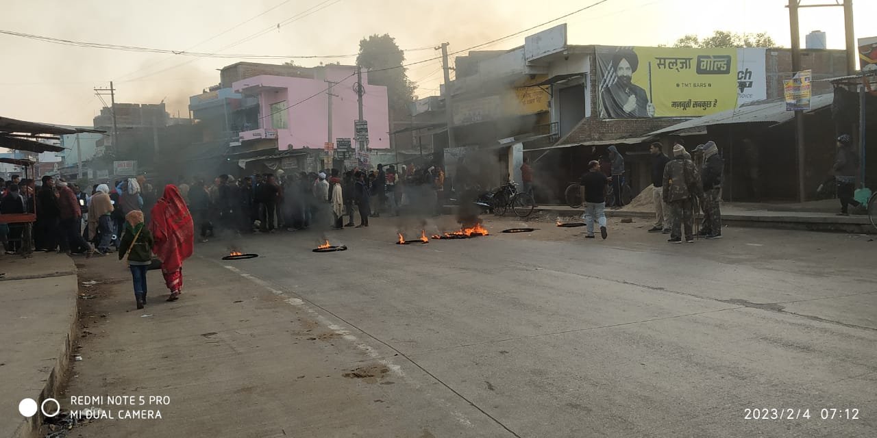 सड़क दुर्घटना में घटनास्थल पर एक की मौत दूसरा घायल