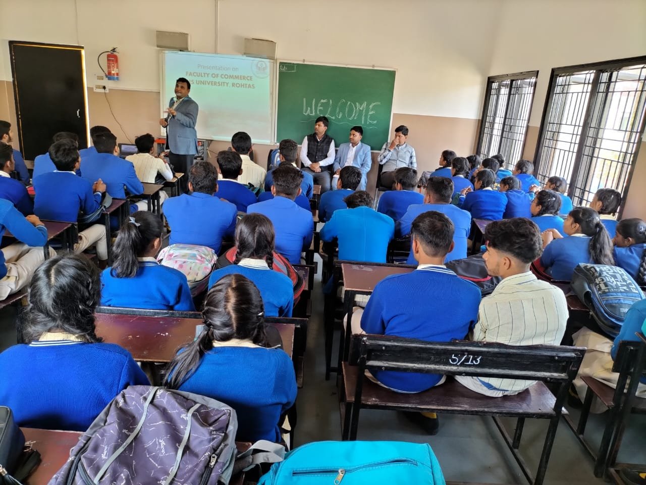 गोपाल नारायण सिंह विश्वविद्यालय ने मानव भारती हेरिट किया कैरियर काउंसलिंग