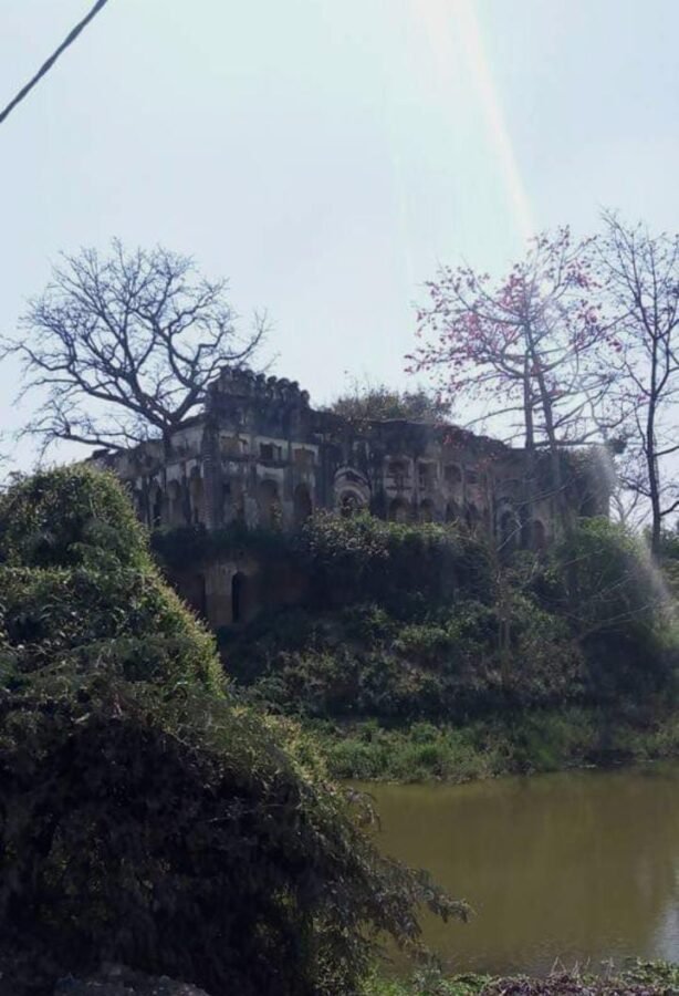 जीर्णोद्धार की आस में टूट रही माझा गढ़ किले की सांस