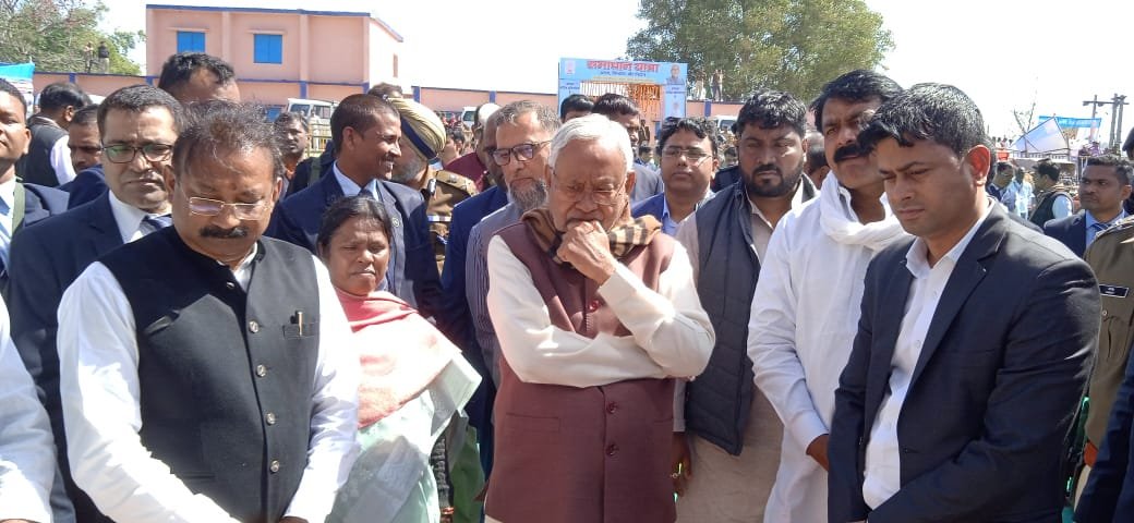 समाधान यात्रा के दौरान मुख्यमंत्री का रोहतास जिले में भव्य स्वागत