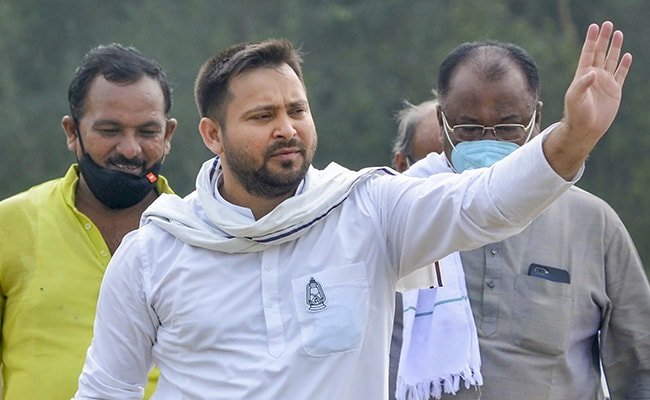 Tejashwi Yadav: राजद विधायक का बड़ा दावा, होली बाद तेजस्वी यादव होंगे बिहार के मुख्यमंत्री