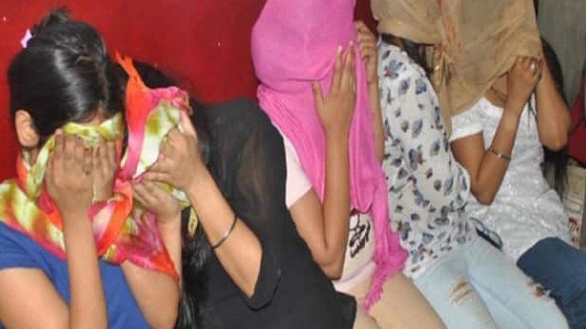 बिहार में बड़े सेक्स रैकेट का खुलासा, पुलिस ने तीन लड़कियों को हिरासत में लिया!