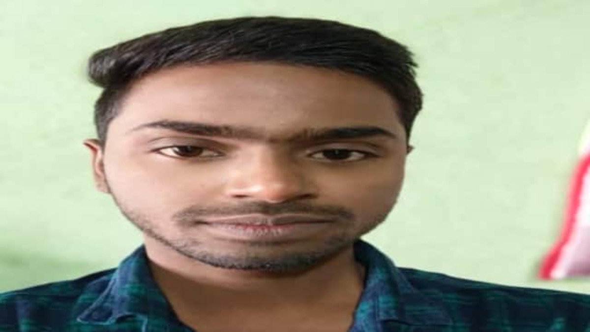 BSEB 12th Result: ऑटो ड्राइवर का बेटा बना सेकंड टॉपर, गरीबी में हासिल की ऐसे सफलता!