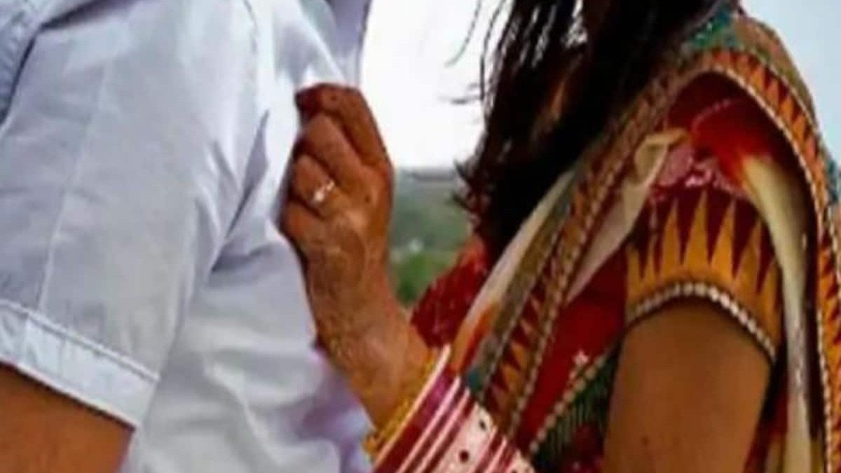 बिहार में जीजा ने दिया साली को शादी का ऑफर, मना करने पर पत्नी के साथ उसे भी पिलाया जहर