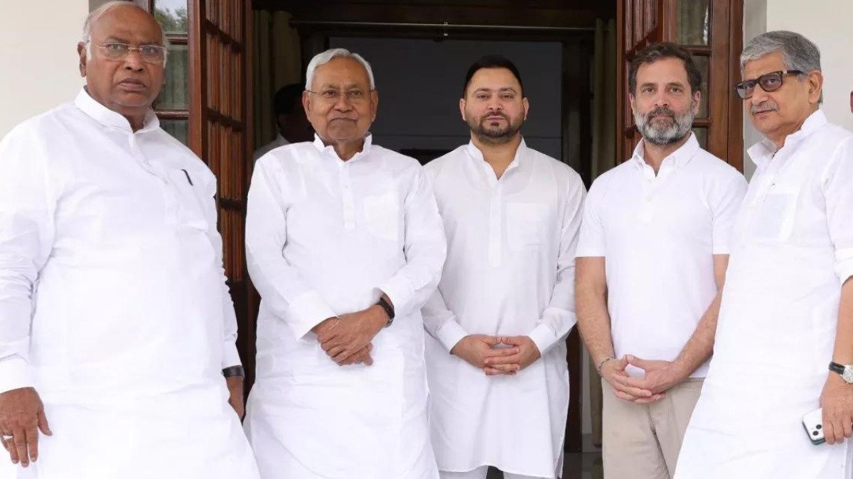 Lok Sabha Election: नीतीश कुमार और राहुल गांधी की मीटिंग में विपक्षी एकता पर ऐतिहासिक फैसला, BJP के लिए बना खास प्लान