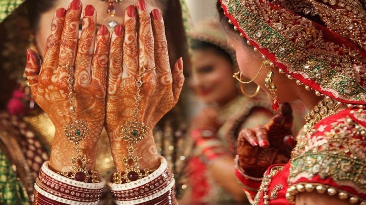 OMG: बिहार के एक मोहल्ले की 40 महिलाओं का एक ही पति, जातीय गणना करने वाले कर्मचारियों के उड़े होश