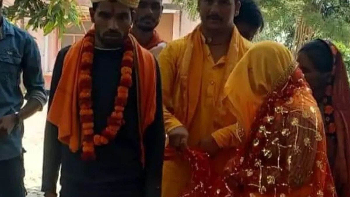 मुस्लिम लड़की ने घर परिवार छोड़कर प्रेमी संग मंदिर में रचाई शादी, जानिए दिलचस्प लव स्टोरी