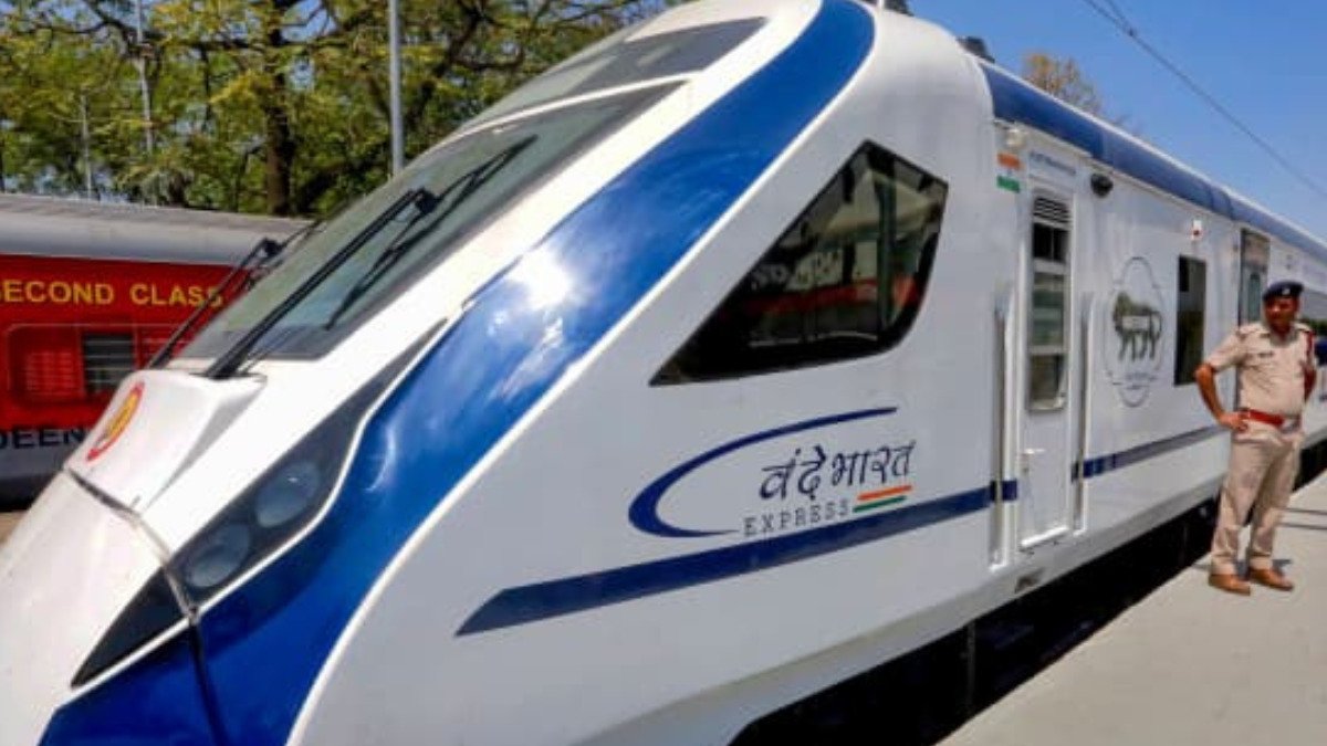 Vande Bharat Train Schedule: वंदे भारत ट्रेन का नया शेड्यूल जारी, जानिए टिकट की कीमत और क्या मिलेगी सुविधा