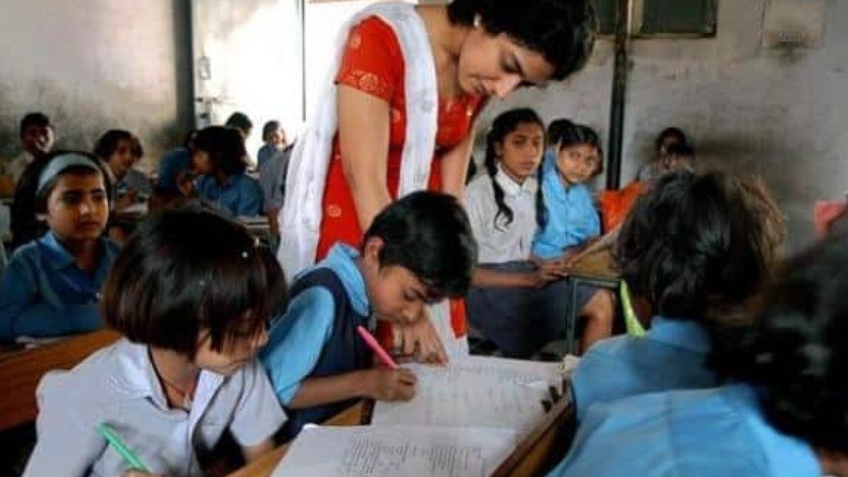 बिहार में नई शिक्षक नियमावली का विरोध करना पड़ेगा भारी, शिक्षा विभाग ने जारी कियासख्त आदेश