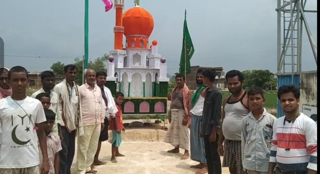 गंगा जमुनी तहजीब का मिशाल,कैमूर में हिन्दू परिवार 100 साल से माना रहा मुहर्रम
