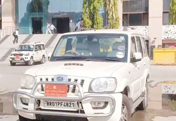 भवन निर्माण विभाग के मुख्य अभियंता तारिणी दास के ठिकानों पर ईडी का छापा, मंत्री से नजदीकियों के चलते बढ़ी हलचल