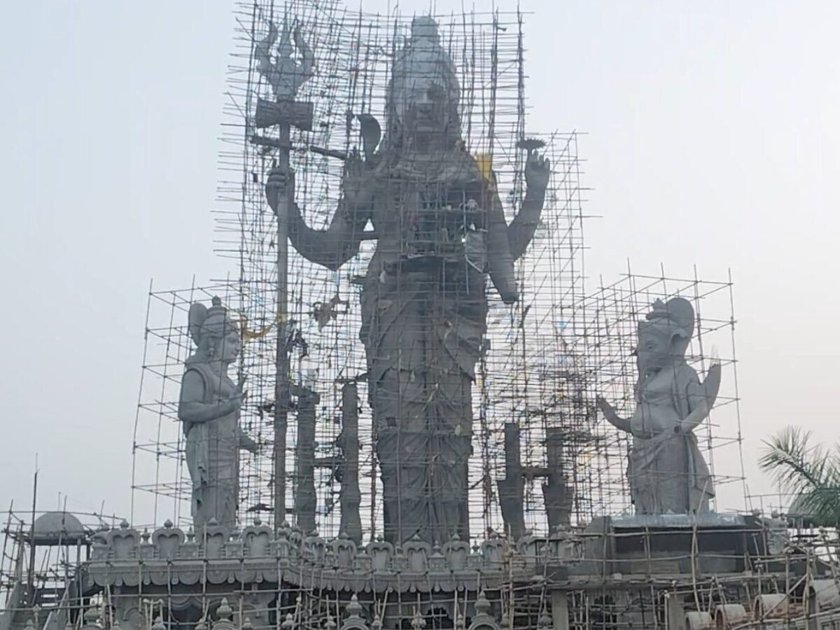 बिहार में बन रही भारत की सबसे ऊंची अर्धनारीश्वर प्रतिमा