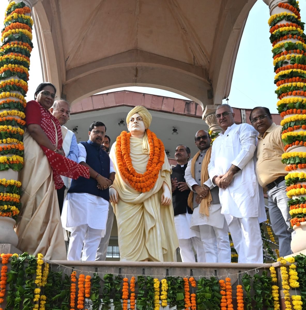 दीनदयाल उपाध्याय जयंती पर नितिन नवीन ने किया श्रमदान, अंत्योदय के विचार को बताया प्रेरणास्रोत