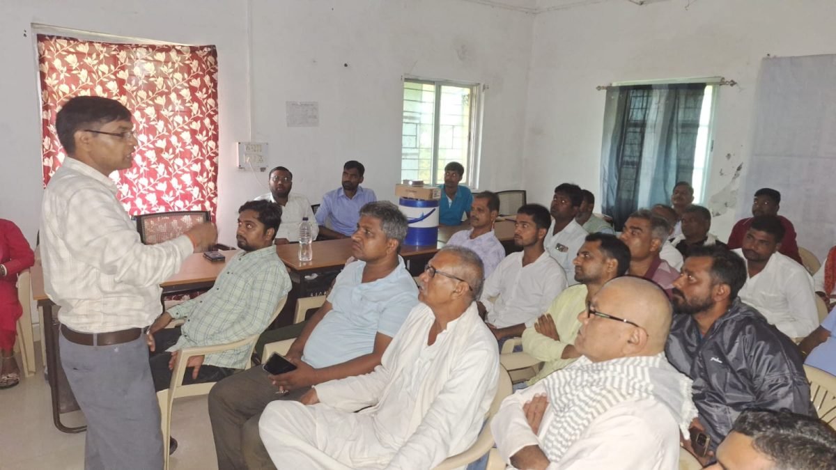 उर्वरक बिक्री व्यवस्था होगी डिजिटल और पारदर्शी, विक्रेताओं को फर्टिलाइजर सेल एप का प्रशिक्षण