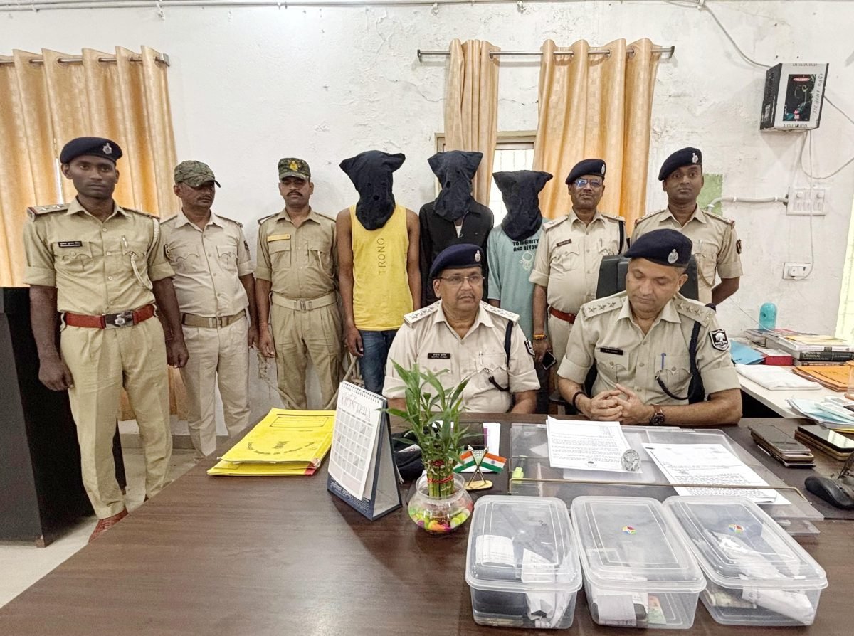 औरंगाबाद में तीन लुटेरे गिरफ्तार, सीएसपी संचालक को गोली मारने समेत कई लूटकांडों का खुलासा
